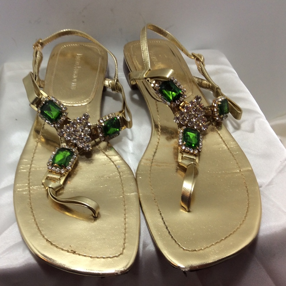 Enzo Angiolini Gold 6.5 M Sandals